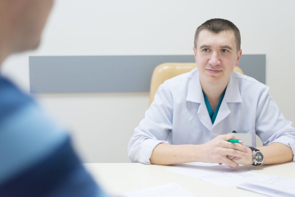 A urologist prescribes treatment for prostatitis
